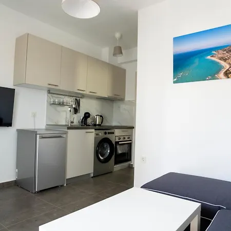 公寓 Danai D Ofrynio